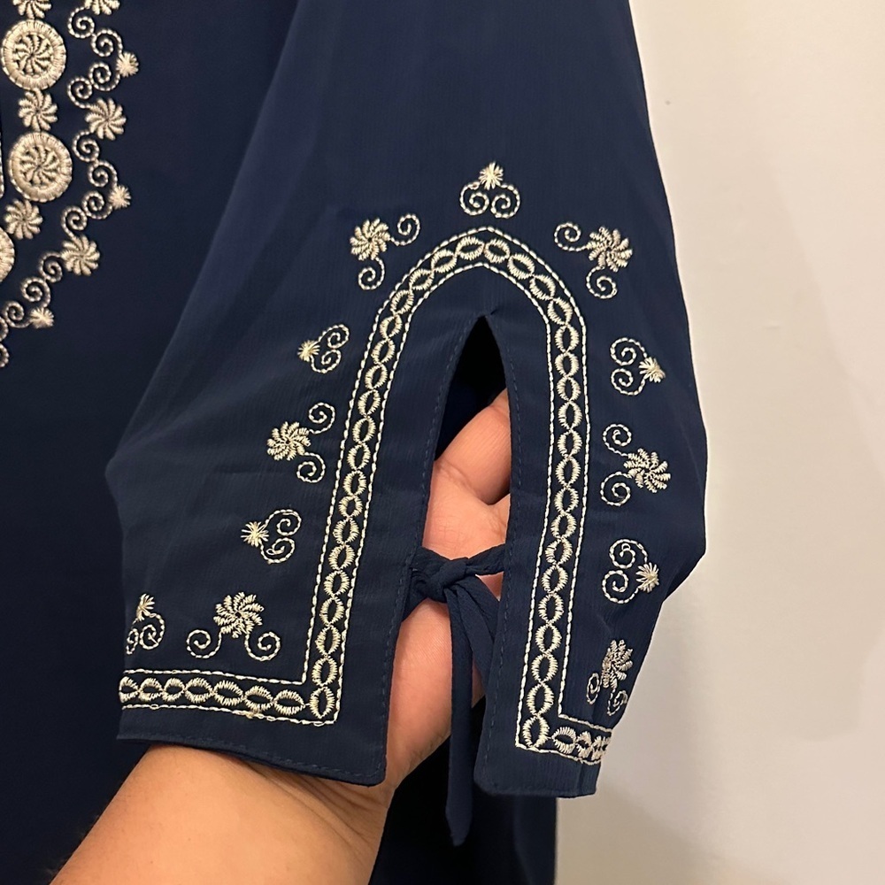 Elegant Navy Embroidered Blouse - Picture 6 of 8